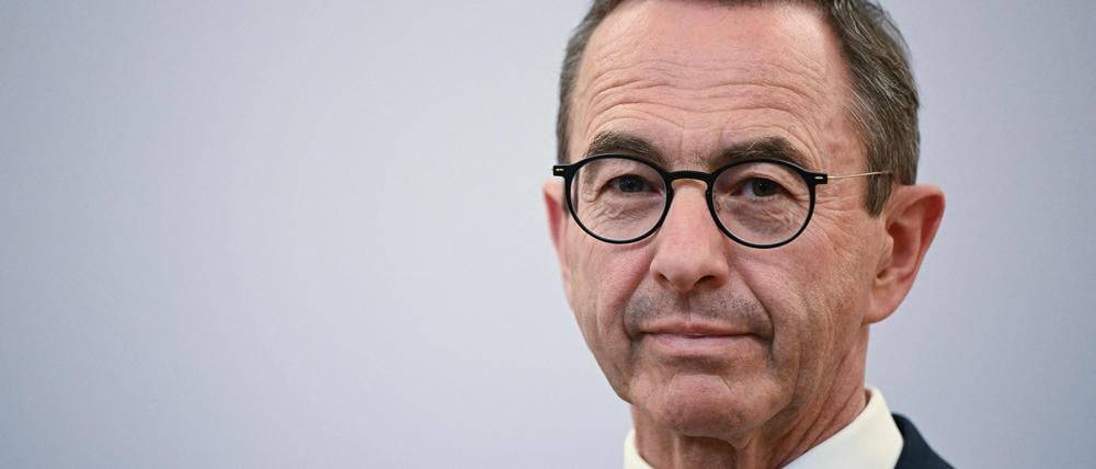 Innenminister Retailleau probt den Aufstand