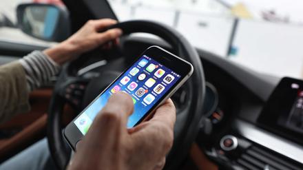 Im Blick sind in der Aktionswoche nicht nur Autofahrer, sondern auch Lastwagenfahrer und Radler. (Symbolbild)
