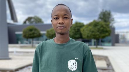 Mohamed Sadjo Nabe ist im zweiten Jahr der Ausbildung zum Maschinen- und Anlagenführer.