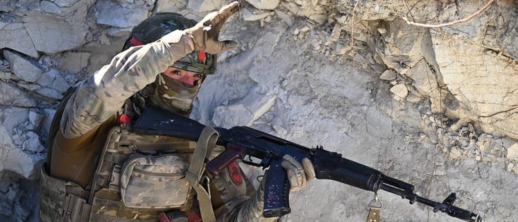 Russia Ukraine Military Operation Assault Units 9019962 02.10.2025 A Russian serviceman of an assault unit of the Tsentr Centre group of forces takes part in a combat coordination training in the Krasnoarmeysk Pokrovsk sector of the frontline amid Russia s military operation in Ukraine, in the Donetsk People s Republic, Russia. Stanislav Krasilnikov / Sputnik Donetsk People s Republic Russia PUBLICATIONxINxGERxSUIxAUTxESTxLTUxLATxNORxSWExDENxNEDxPOLxUKxAUSxONLY Copyright: xStanislavxKrasilnikovx