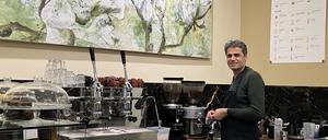 Süßes nach persischem Geschmack: In der Patisserie Alireza in der Hufelandstrasse zeigt sich der Wandel der historischen Ladenmeile von Prenzlauer Berg.