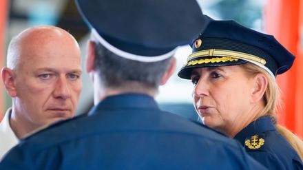 Die Berliner Polizei braucht nach Ansicht des Regierenden Bürgermeisters Kai Wegner (CDU) mehr Befugnisse, um die Freiheit zu verteidigen. (Archivbild)