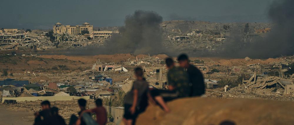 Auch am Montag setzte Israel arabischen Berichten zufolge Angriffe auf den Gazastreifen fort. (Archivbild)