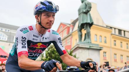 Beendet die Saison vorzeitig: Deutschlands Rad-Hoffnungsträger Florian Lipowitz. (Archivbild)