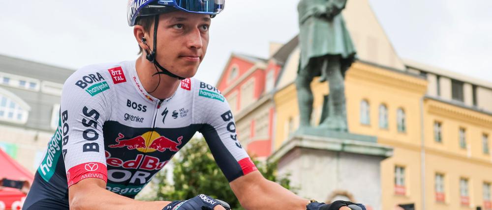 Beendet die Saison vorzeitig: Deutschlands Rad-Hoffnungsträger Florian Lipowitz. (Archivbild)