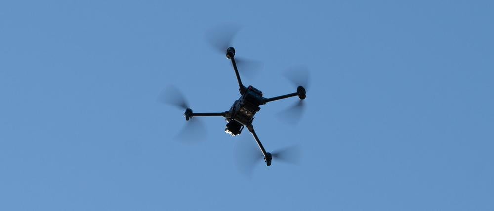 Der Berliner Senat will mehr Abwehrtechnik gegen Drohnen anschaffen.
