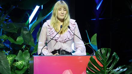 Stella Marie Markert, Regie-Studentin an der Filmuni Babelsberg, wurde für ihren Debütfilm „Danke für Nichts“ beim Nachpreis First Steps Awards ausgezeichnet.