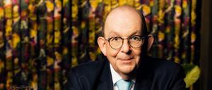 Literaturkritiker Denis Scheck bespricht Romane, die sich in dieser Woche am besten verkauft haben.