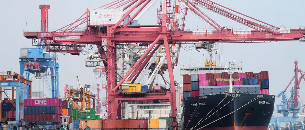 Die WTO rechnet mit einer deutlichen Abkühlung beim Wachstum des Welthandels 2026. (Symbolbild)