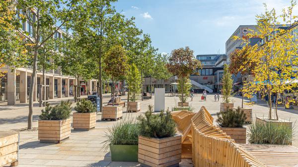 Blick in die Porschestraße in Wolfsburg.