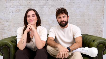 Jung und empathisch. Lavinia Steinfels und Rafael Frenk wollen alten Frauen helfen, die durch alle Gitter fallen.