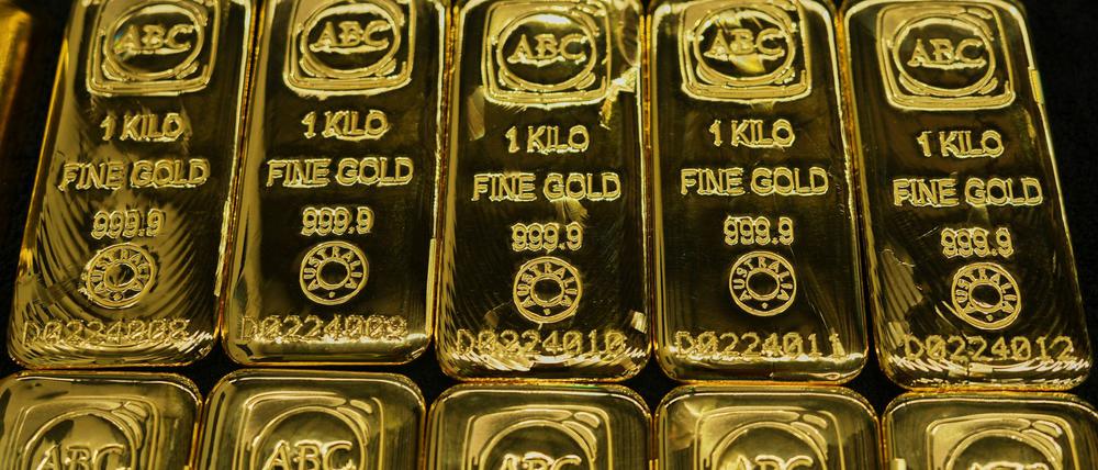 Gegossene Ein-Kilogramm-Goldbarren mit einem Reinheitsgrad von 99,99 % stehen in der ABC-Raffinerie in Sydney, Australien, zum Verkauf bereit.