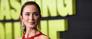 Cast member Emily Blunt attends a premiere for the film 'The Smashing Machine' in Beverly Hills, California, U.S., September 29, 2025. REUTERS/Mario Anzuoni