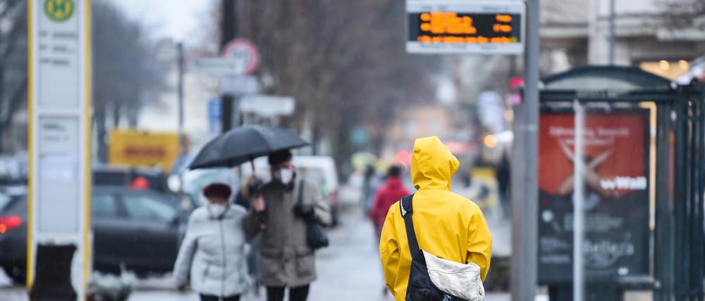 Wenn das Wetter passt, kann man auf der Bölschestraße in Friedrichshagen schön flanieren.