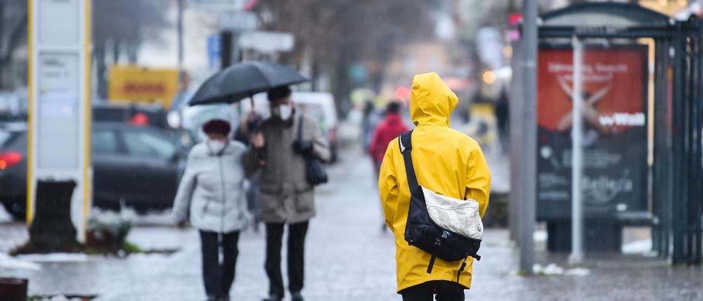 Wenn das Wetter passt, kann man auf der Bölschestraße in Friedrichshagen schön flanieren.