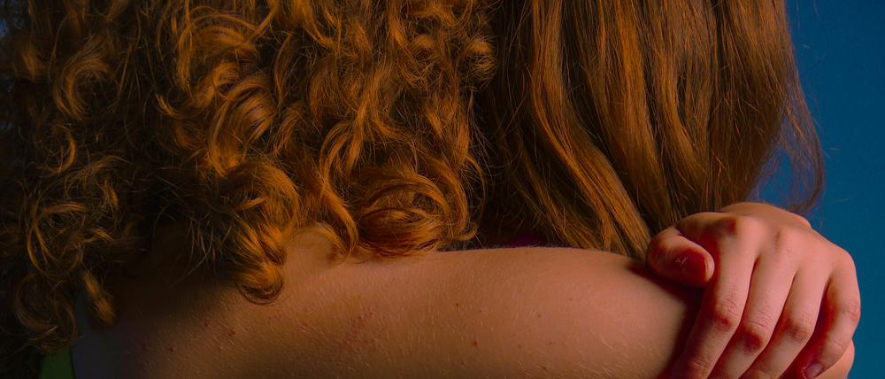 Maria Popov plädiert für weniger Sex und mehr Intimität: ein ganzheitliches Konzept von Berühren, Küssen und emotionaler Nähe. 