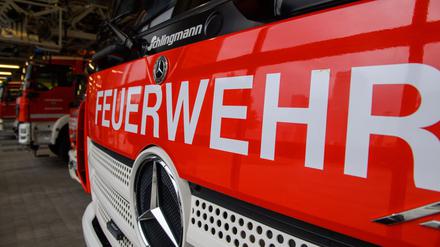 Ein Zimmerbrand in einer Jugendherberge führte zu einem Großeinsatz der Feuerwehr.