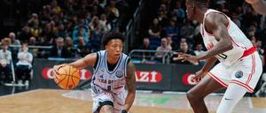 Boogie Ellis (links) war gegen Chalon Albas bester Spieler.