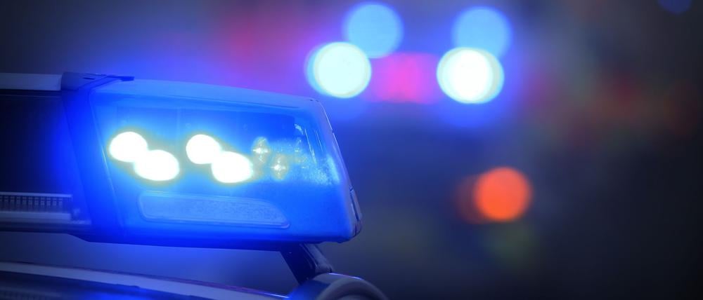 Protestierende haben Pyrotechnik in Berlin-Kreuzburg gezündet und einen Polizeieinsatz ausgelöst. (Symbolfoto)