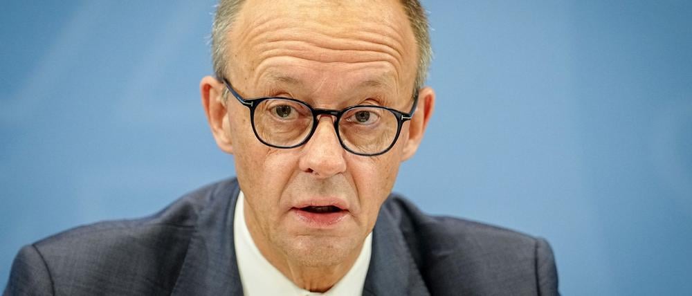 Es gebe die Chance, dass noch in dieser Woche die verbliebenen israelischen Geiseln von der Terrororganisation Hamas freigelassen würden und es dann auch zu einem Rückzug der israelischen Armee im Gazastreifen kommt, sagte Merz.