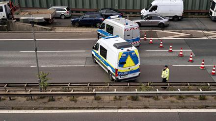 Die Polizei suchte nach Spuren und Beweismitteln. 
