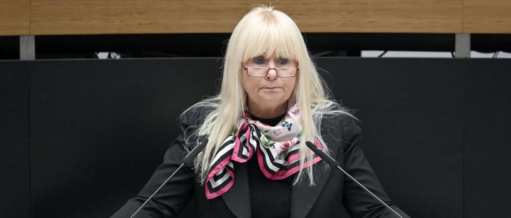 Senatorin Iris Spranger (SPD) verteidigt Ihr Vorgehen bei der Olympiabewerbung