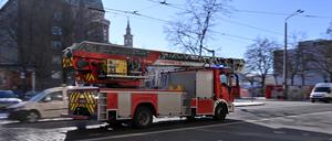 Die Feuerwehr löschte in Potsdam ein brennendes Auto.