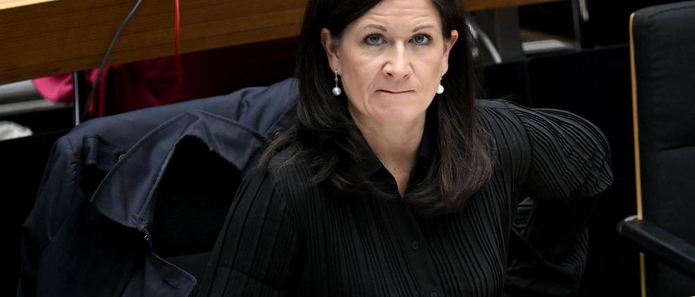 Bildungssenatorin Katharina Günther-Wünsch (CDU) nahm an der Sitzung des Abgeordnetenhauses teil.