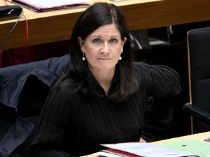Schulleitungen aus Berlin-Mitte fordern die Bildungssenatorin Katharina Günther-Wünsch (CDU) um eine Stellungnahme im Fall Detlev Thietz.