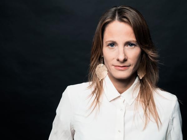Bettina Maria Schuler, Autorin von „Der Waldorf-Komplex“