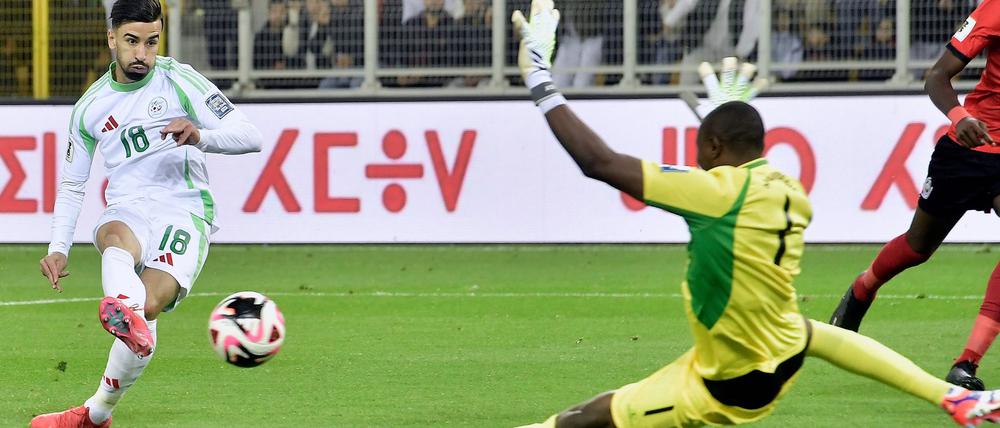 Half Algerien entscheidend mit in der WM-Qualifikation: der Wolfsburger Mohamed Amoura (Archivbild)