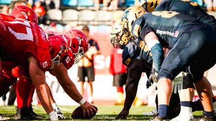 Potsdam (li.) und Dresden stehen sich erneut im Finale um den GFL-Bowl gegenüber.