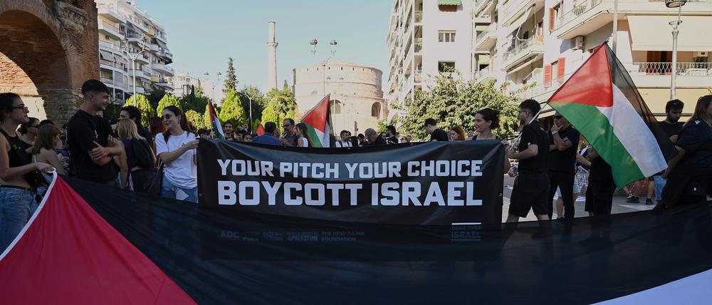 Immer wieder gab es zuletzt Proteste für Palästina und gegen Israel, auch rund um Sportveranstaltungen.