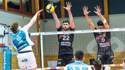 Die Netzhoppers spielten am Freitag gegen die BR Volleys.