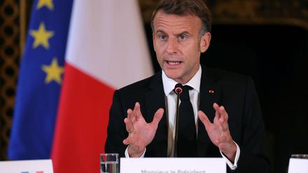 Macron berät mit den Parteispitzen über einen Ausweg aus der Regierungskrise (Archivbild).