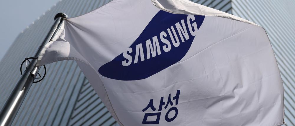 Samsung soll nach dem Willen von Geschworenen mehr als 445 Millionen Dollar wegen Patentverletzungen zahlen. (Archivbild)