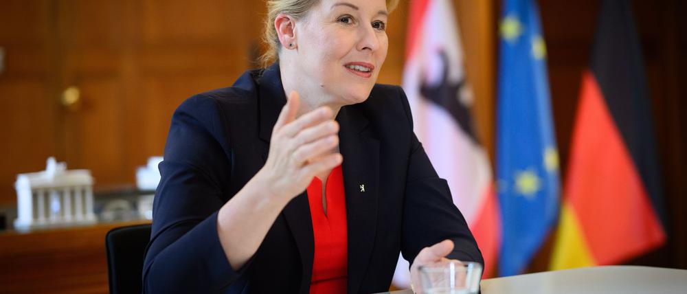 Wirtschaftssenatorin Giffey will kommende Woche in Polen für den Investitionsstandort Berlin werben. (Archivbild)