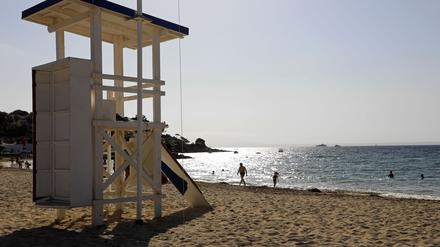 Im Oktober haben an vielen Stränden von Mallorca Rettungsschwimmer ihre Saison bereits beendet. (Symbolbild)
