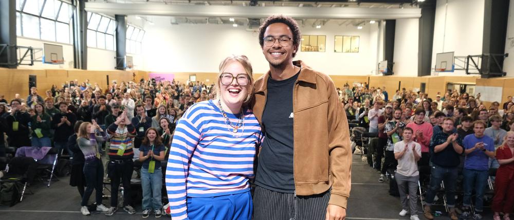 Henriette Held und Luis Bobga sind die neugewählte Doppelspitze der Grünen Jugend.