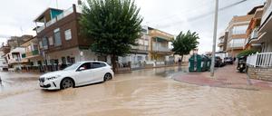 In dem Küstenort kam es zu schweren Überschwemmungen aufgrund der starken Regenfälle, die durch den DANA (depresión aislada en niveles altos) „Alice“ verursacht wurden. 