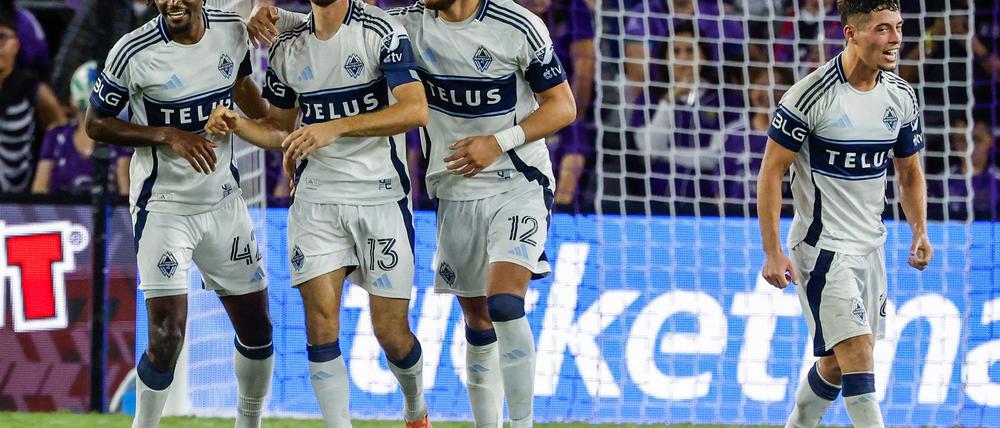 Thomas Müller jubelt mit den Vancouver Whitecaps über seinen Treffer in der Nachspielzeit zum 2:1-Erfolg in Orlando.