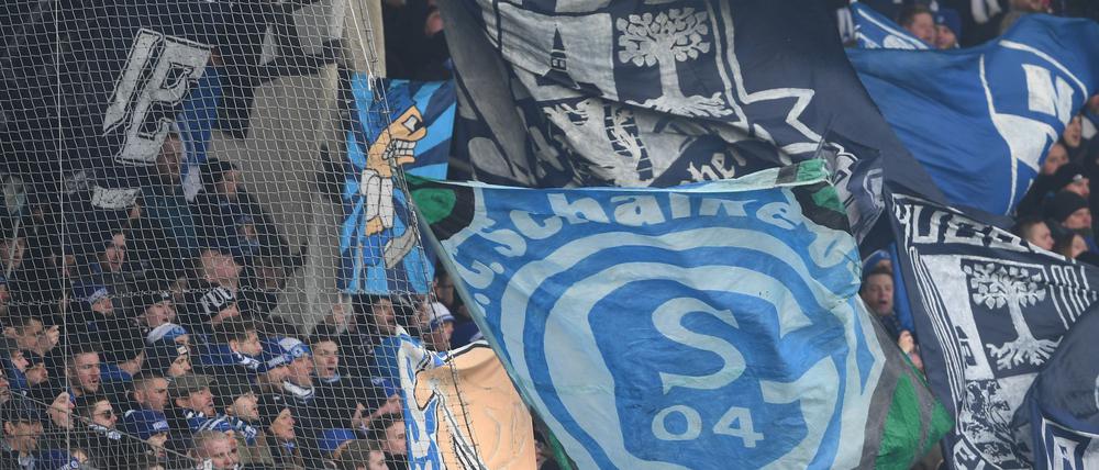 Vor Spiel in Dublin gab es einen Zwischenfall mit Schalke-Fans.