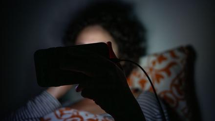 Die Symptome der Wechseljahre, wie etwa Schlafstörungen können ganz unterschiedlich sein und heftig.