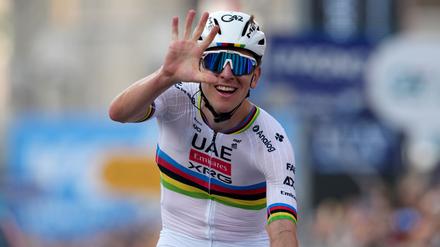 Sein fünfter Triumph bei der Lombardei-Rundfahrt: Tadej Pogacar