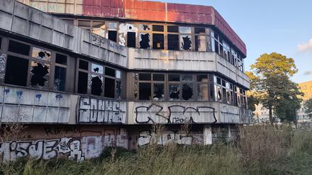 Lost Place im Berliner Osten: Das ehemalige Sportlerhotel in Hohenschönhausen. 