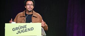 Nur gut drei Viertel der Mitglieder stimmten mit Ja: Luis Bobga bei seiner Bewerbungsrede vor dem Bundeskongress der Grünen Jugend.
