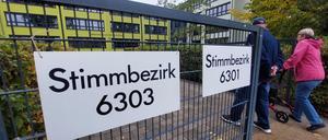 Mäßiger Andrang am Sonntagvormittag in der Gesamtschule Am Schilfhof.