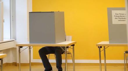 Wahl Stichwahl Potsdam Wahlkabine Abstimmung Oberbürgermeister OB-Wahl