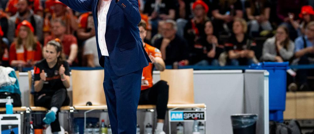Trainer Joel Banks und die BR Volleys haben den Ligacup gewonnen. (Archivbild)