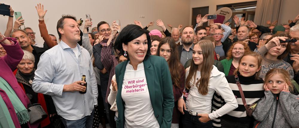 Wahlparty im Haus der Frauen. 